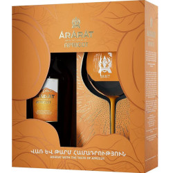 ARARAT BRANDY ABRICOT 0.7L +UN VERRE  30% - PACK DE 3